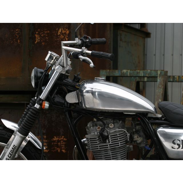ビッグシーダー SR400/500 SRアルミチョップタンク バフ BIG CEDARの
