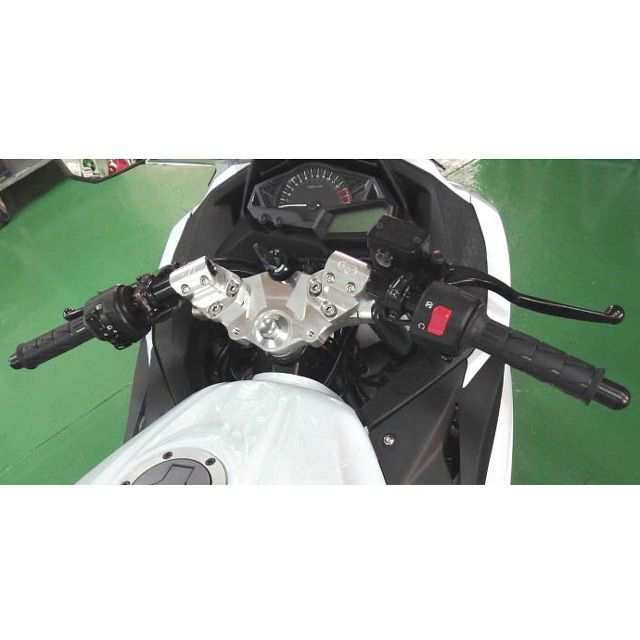 ビートジャパン Ninja250/R レーシングハンドルキット カラー ブラック BEET バイクの通販は