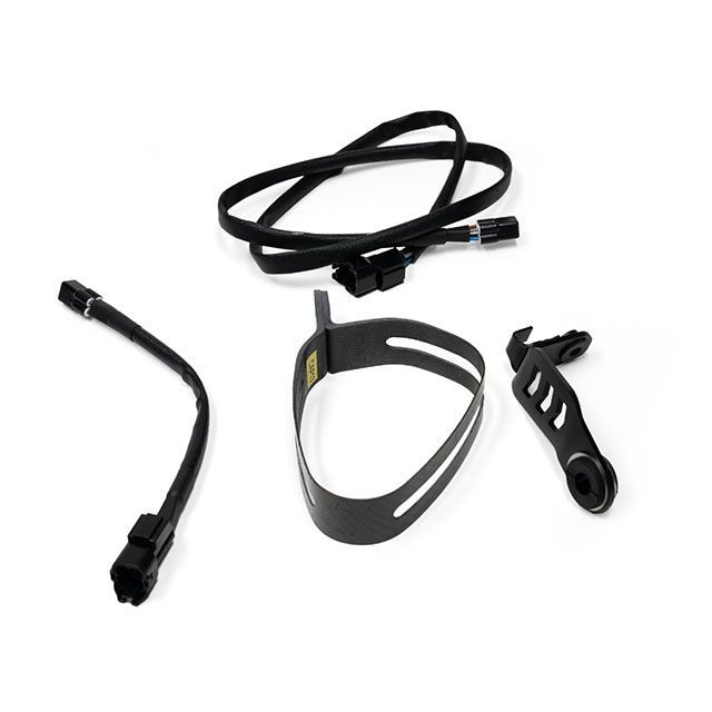 アクラポビッチ Tracer 9/GT/GT＋ フィッティングキット AKRAPOVIC