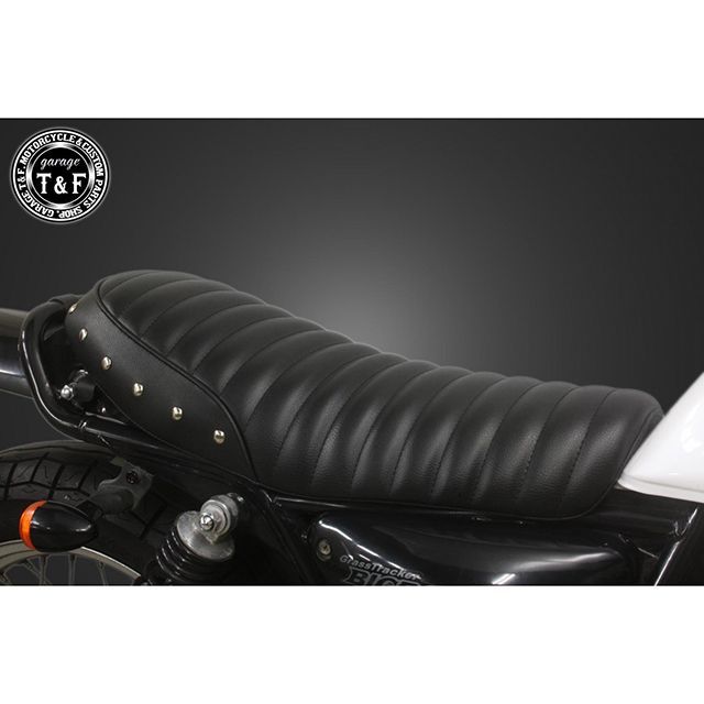 ガレージT&F グラストラッカー グラストラッカービックボーイ グラストラッカー250 キャブモデル専用 スタッド付きショートフラットシート（タック…