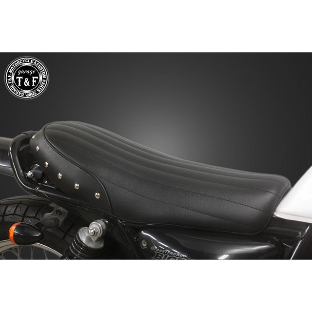 ガレージT&F グラストラッカー グラストラッカービックボーイ グラストラッカー250 キャブモデル専用 スタッド付きショートフラットシート（バーチ…