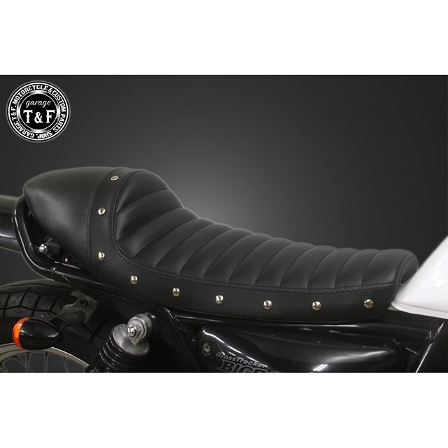 ガレージT&F グラストラッカー グラストラッカービックボーイ グラストラッカー250 キャブモデル専用 スタッド付きカフェシート（タックロール） …