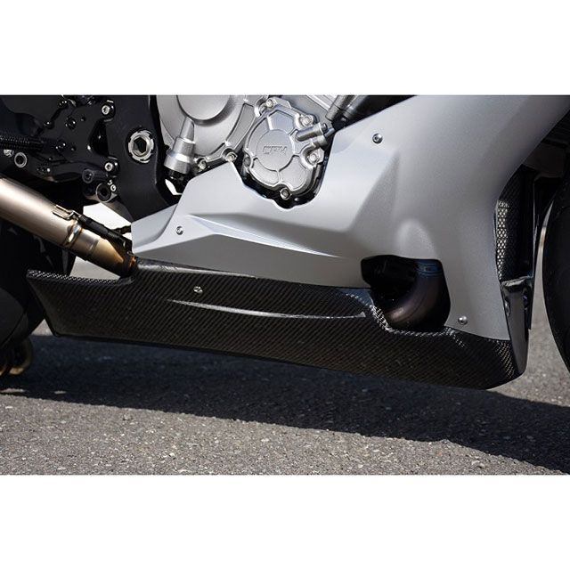 才谷屋ファクトリー YZF-R1 STD純正カウル用 アンダーカウル（カーボン綾織） Saitaniya Factory