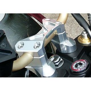 アグラス ZRX1200 DAEG ハンドルアッパーブラケット（シルバー