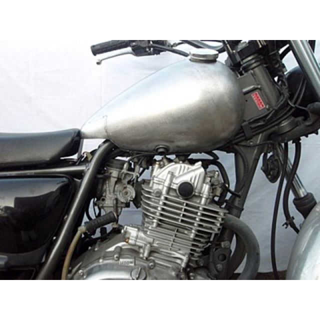 部品屋K&W グラストラッカービッグボーイ エッグタンク K&W バイク