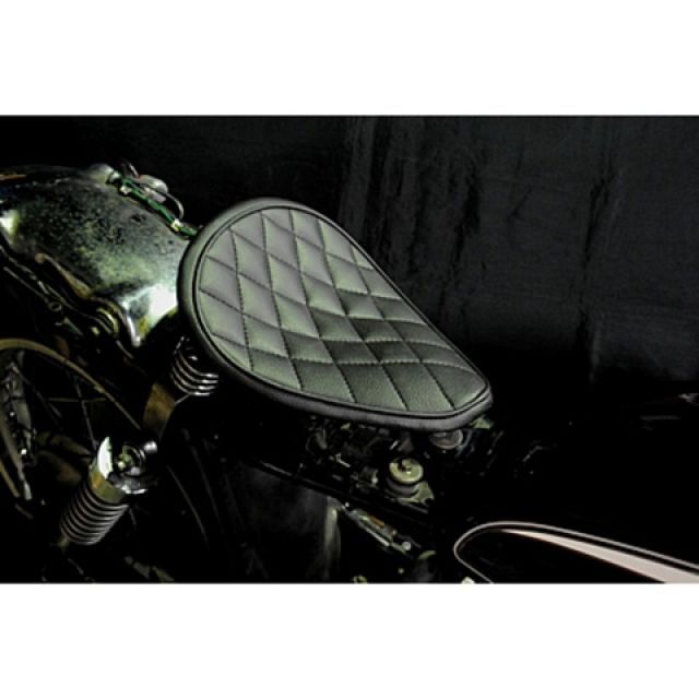 部品屋K&W SR400/500 専用ソロシートKIT スプリングタイプ（ステッチ） タイプ ダイヤ カラー 黒 K&W_1