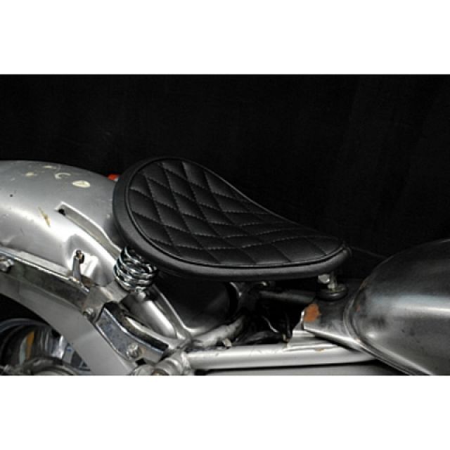 部品屋K&W Magna50 Magna50用 純正フェンダー対応ソロシートKIT スプリングタイプ（ステッチ） タイプ ダイヤ カラー 赤茶 K&W_1