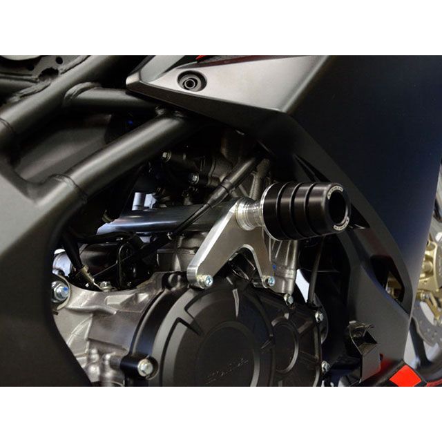 ストライカー CBR250RR ガードスライダー STRIKER_1