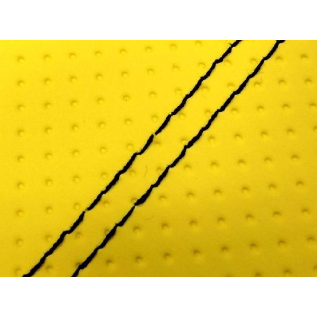 グロンドマン YZF-R1 YZF-R1シングル（フロント側） 国産シートカバー エンボスイエロー タイプ 張替 仕様 黒ダブルステッチ Grond…の通販は 6,048円