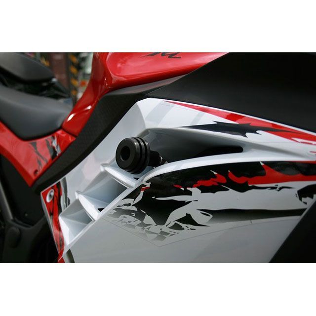 ストライカー NINJA250/ABS ガードスライダー アッパー（オールブラック） STRIKER