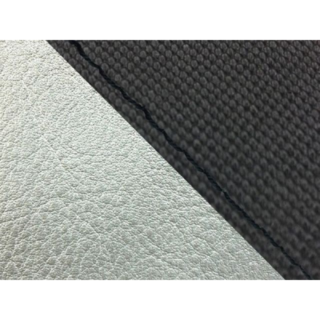 グロンドマン CBR1000RR CBR1000RR（SC57） 国産シートカバー 張替 スベラーヌ黒＆銀 仕様 黒ステッチ 適合 シングル（フロン…
