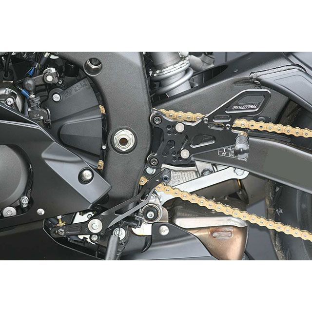 み ストライカー YZF-R6 スペシャルステップキット（ブラック