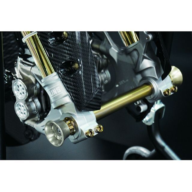 ベータチタニウム YZF-R1/M フロントアクスルシャフトキット 仕様 ダンデライオンイエロー（陽極酸化あり） βTITANIUM_1