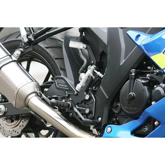 ストライカー GSX-R125 ABS スペシャルステップキット（ブラックハードアルマイト） STRIKER_1
