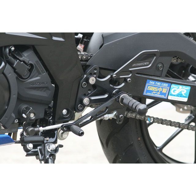 ストライカー GSX-R125 ABS スペシャルステップキット（ブラックハードアルマイト） STRIKER_2
