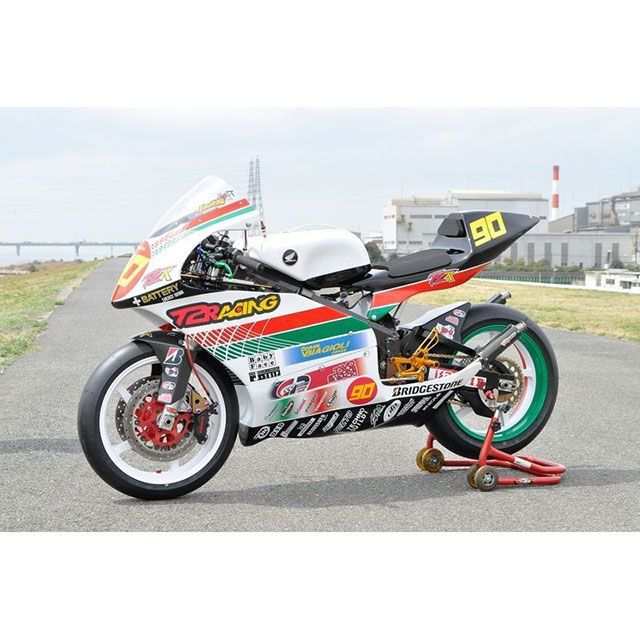 T2レーシング NSR250 フルカウル TYPE-1（復刻） レースタイプ FRP スクリーン ダブルバブルスクリーンタイプ2 アッパーカウルステ…