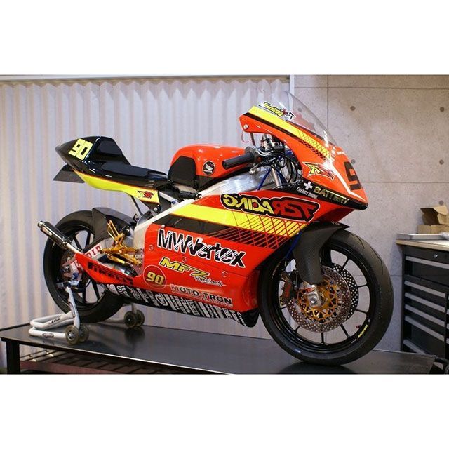 T2レーシング NSR250 フルカウル TYPE-1（復刻） ストリート黒ゲル＋ライトカーボン スクリーン スクリーンタイプ1 アッパーカウルステ…_1