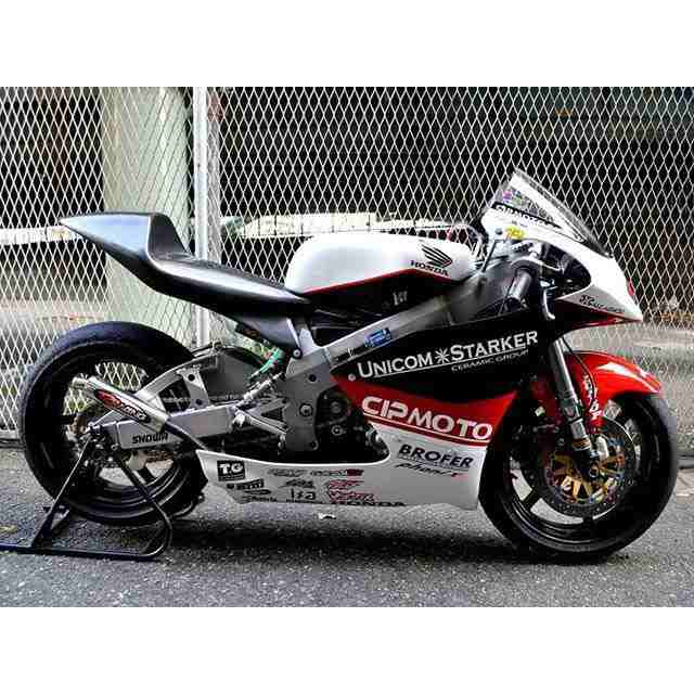 T2レーシング NSR250 MC18 シートカウル タイプ1 ストリート T2レーシング NSR250 MC18 シートカウル タイプ1 ストリート