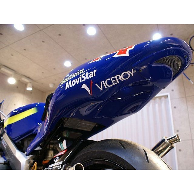正規品／T2レーシング NSR250R MC28 リヤフェンダー カーボン キャンディクリアあり カラー：グリーン T2Racing バイク T2 Racing T2レーシング RSWタイプ リアフェンダー NSR250R