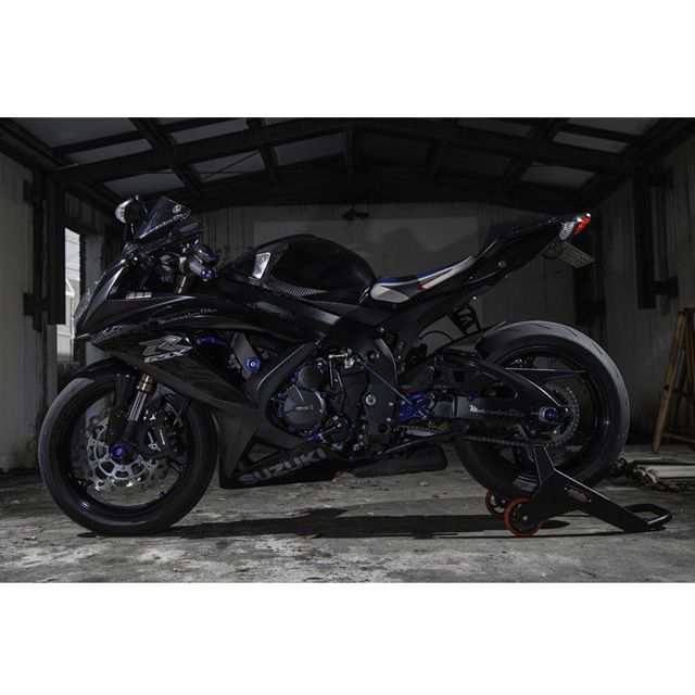 バルターモトコンポーネンツ CBR600F Hornet 600 バックステップ タイプ2.5 カラー ブルー Valter Moto compon…の通販は