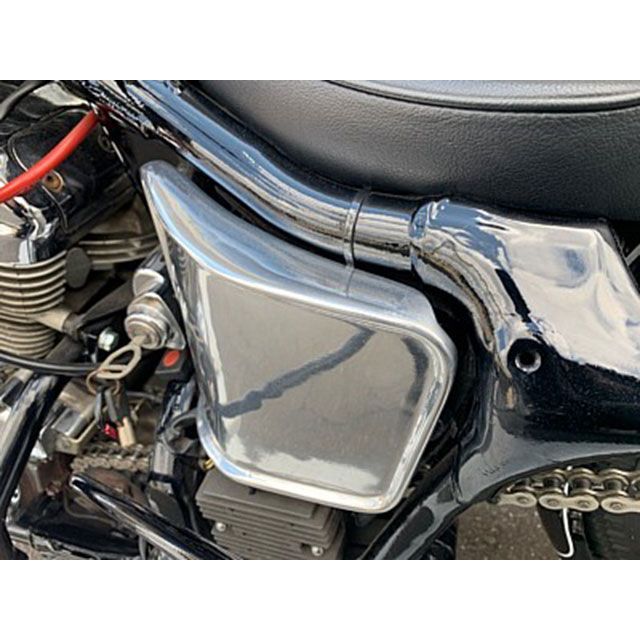 部品屋K&W スティード400 STEED用アルミ製サイドカバー カラー