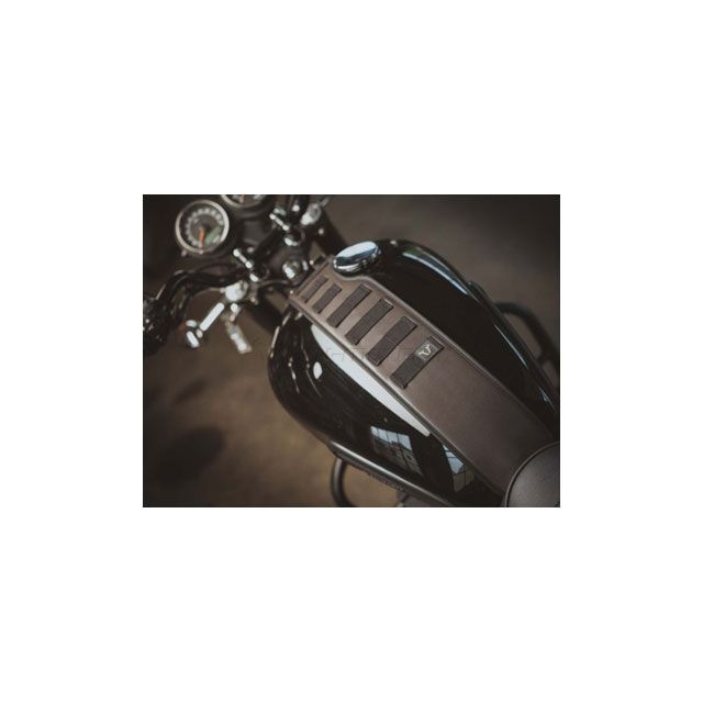 SWモテック レジェンドギア SLA タンクストラップ Triumph Bonneville T120/ StreetTwin/Thruxton S…_1