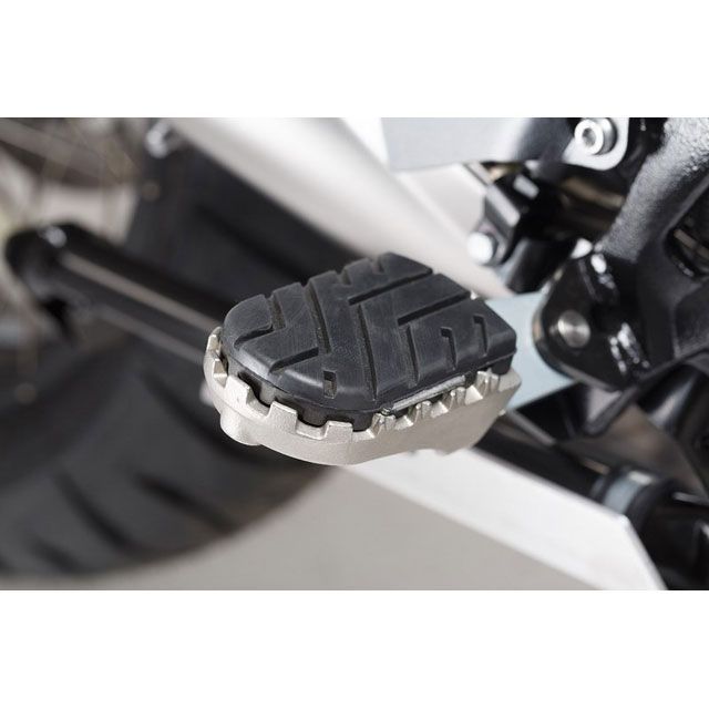 SWモテック フットレストキット -シルバー- BMW R1200GS LC（13-）/Adventure（14-） SW-MOTECH_1