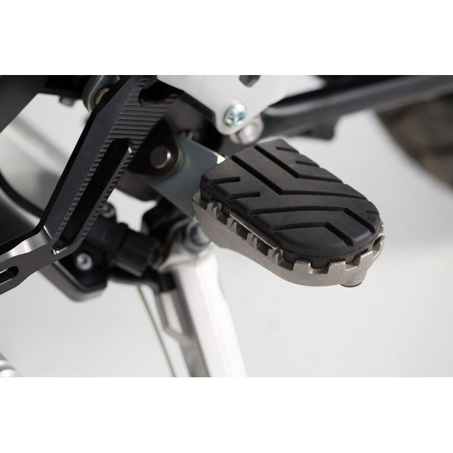 SWモテック Tiger 800 XC / XCx / XCa Tiger 800 XR / XRx / XRt ION フットレストキット Tri…