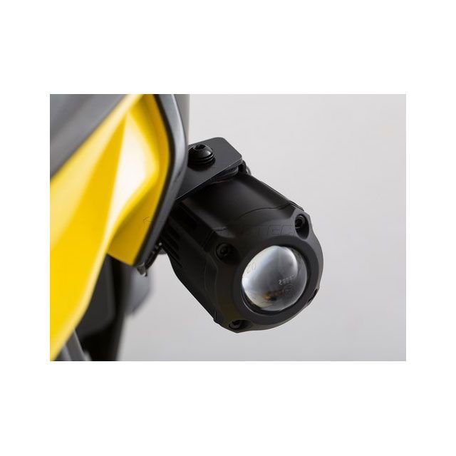 SWモテック Versys 650 HAWK ライトマウント ブラック、Kawasaki Versys 650（15-） SW-MOTECH バイク