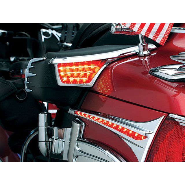クリアキン GL1800 パッセンジャーアームレストトリムレッドLED GL1800 06-17 kuryakyn バイクの通販は クリアキン GL1800 パッセンジャーアームレストトリムレッドLED GL1800 06-17 kuryakyn バイクの通販は