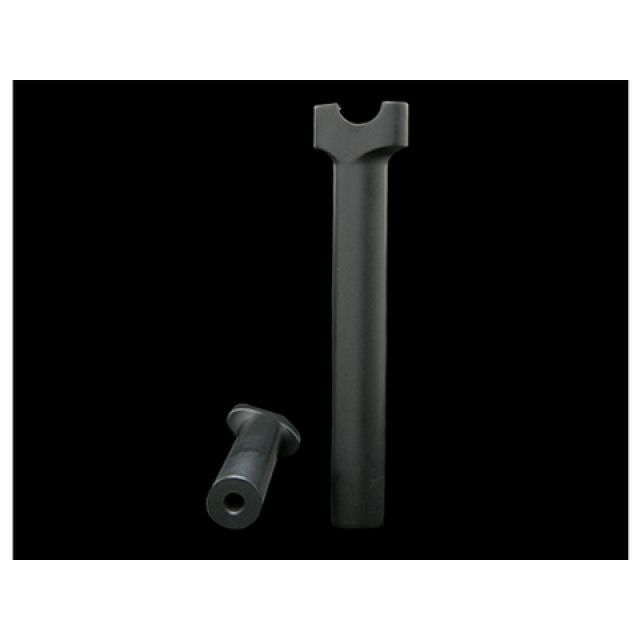 ワイルドワン 1inバーを使用しているハーレー 9.5inファットストレート