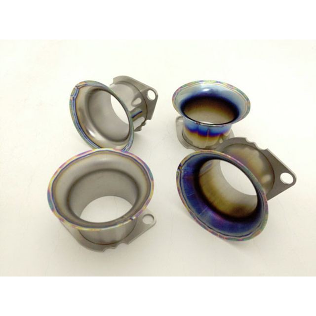 スーパーバイク 汎用 FCR用フルチタンファンネル ビックボディー用（35φ-41φ） 仕様 ポリッシュピュア（焼き色なし） ファンネルサイズ 35…の通販は