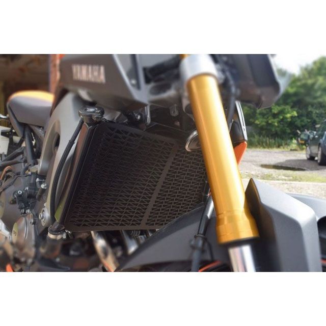 ピラミッドプラスチック MT-09 Yamaha MT-09 Radiator Guard Matte Black 2013>2016 | 5220…