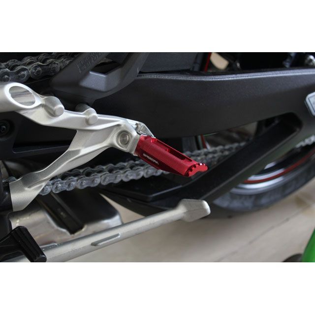 SPEEDRA S1000RR 軽銀削り出し足つき レーシングタイプ 馬乗り用（開びゃく部色合い：黒いこと） ステップバーカラー チタン SPEE…