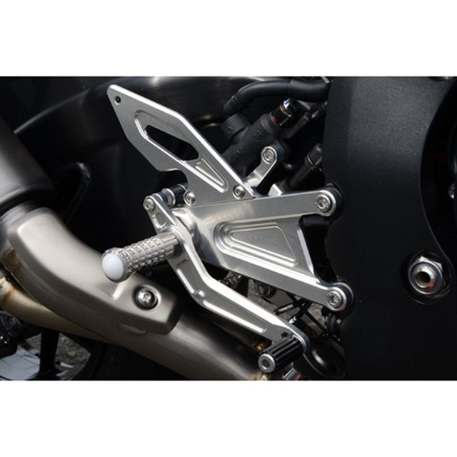 アグラス CBR1000RR-R バックステップ AGRAS バイクの通販はau PAY 