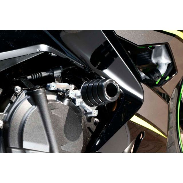 ストライカー NINJA250/400 ガードスライダー（ブラック） STRIKER