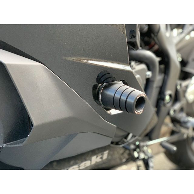 ストライカー Ninja ZX-25R/SE ガードスライダー（ブラック） STRIKER_1