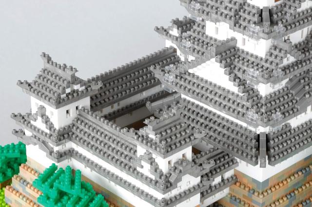 nanoblock 姫路城 スペシャルデラックスエディション メタリックシルバーver. NB-042A_1