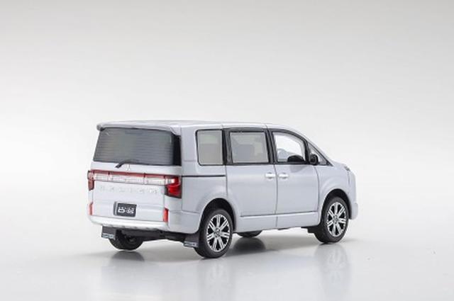 京商オリジナル 1/43 三菱 デリカ D:5 (グレー) 楽天市場】京商オリジナル 1/43 三菱 デリカ D:5 (グレー) 完成