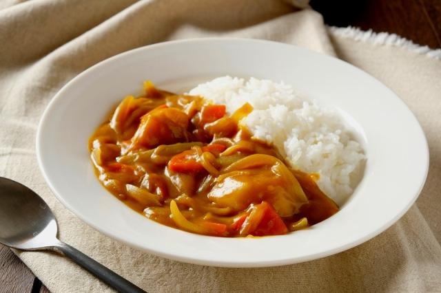 送料無料 みんなの給食 コクと旨みのまろやかカレー 1kgx10袋 ハウス食品_2
