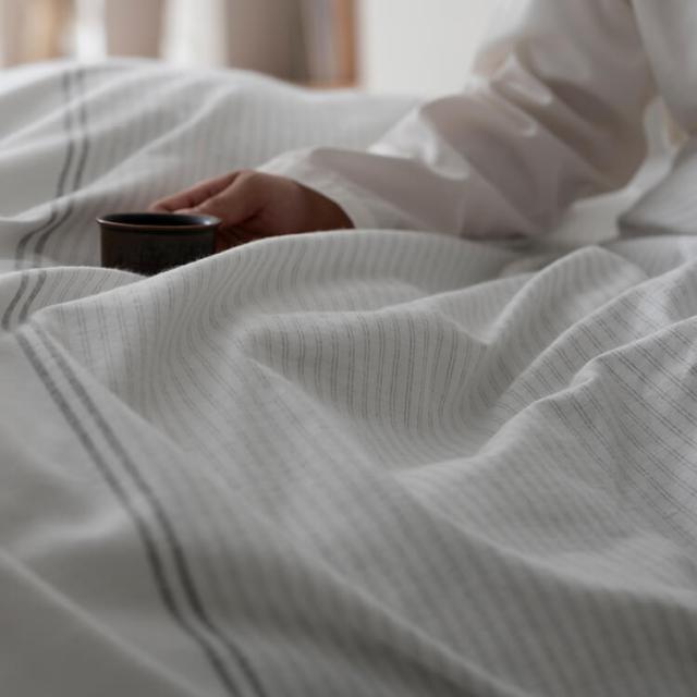 送料無料 ダブルベッド用 シーツ & カバー 4点セット 寝具 ピローケース×2 コンフォーターカバー ホワイト WH ×グレー ボーダー 綿 コットン 北欧 レヴィ Fab the Home