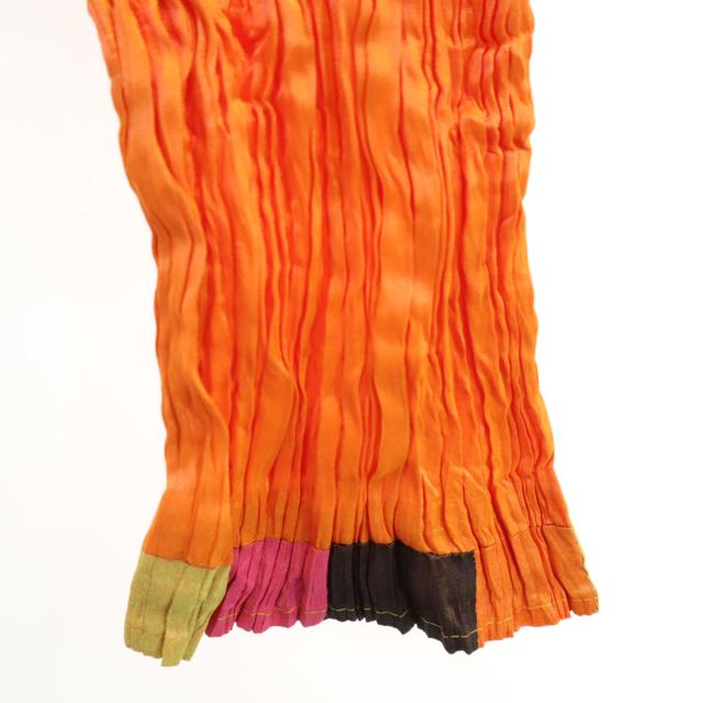 プリーツプリーズ オレンジ ノースリーブ トップス ISSEY MIYAKE
