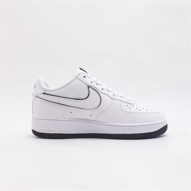 ナイキ エア フォース 1 07 ホワイト ブラック NIKE AIR FORCE 1