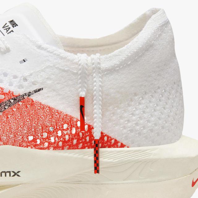 ナイキ ヴェイパーフライ 3 エリウド キプチョゲ NIKE Vaporfly 3 EK Eliud Kipchoge ホワイト/レッド/ミルク/ブラック FD6556-100の通販は