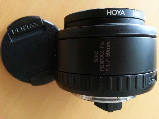 【中古】 Pentax SMCP-FA 50mm f/1.7 レンズ。