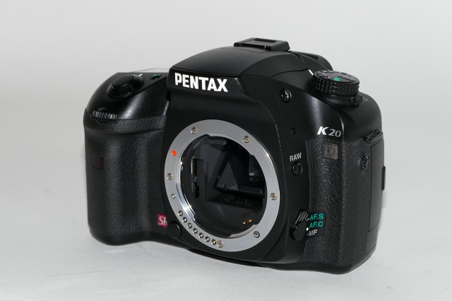 【中古】 ブラック PENTAX デジタル一眼レフカメラ K20D ボディ