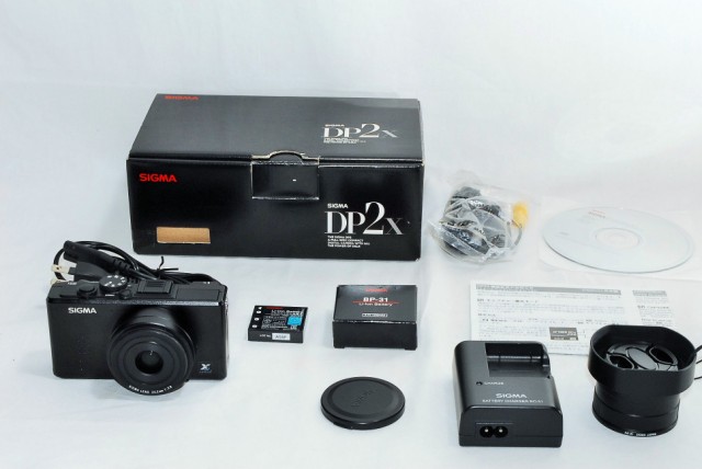 【中古】 シグマ デジタルカメラ DP2x 1406万画素 APS-Cサイズ CMOSセンサー 41mm F2.8相当(35mm換算) RAW撮影可能 Foveonセンサー搭載