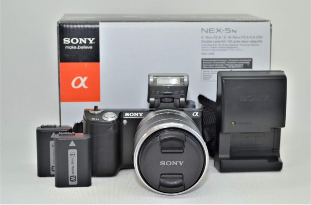 【中古】 ブラック ソニー SONY デジタル一眼カメラ α NEX-5N ズームレンズキット ブラック NEX-5NK/B