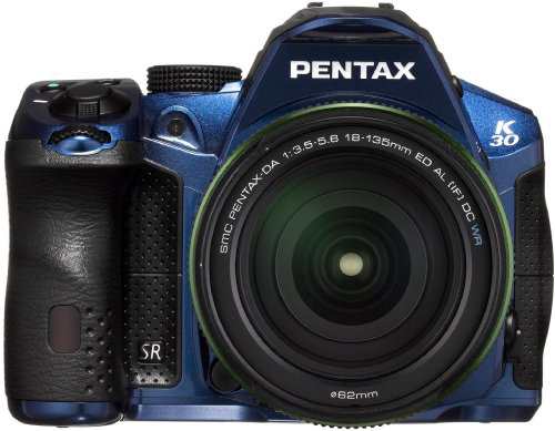 【中古】 クリスタルブルー_18-135レンズキット PENTAX デジタル一眼レフカメラ K-30 レンズキット [DA18-135mmWR] クリスタルブルー K-3