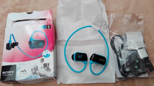 【中古】 ブルー SONY ウォークマン Wシリーズ 8GB ヘッドホン一体型 防水タイプ ブルー NW-W274S/Lの通販は 15,547円